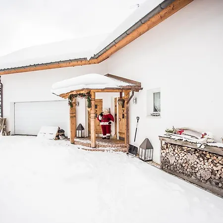 Appartement Gemuetliche Ferien By Monicare Seefeld in Tirol